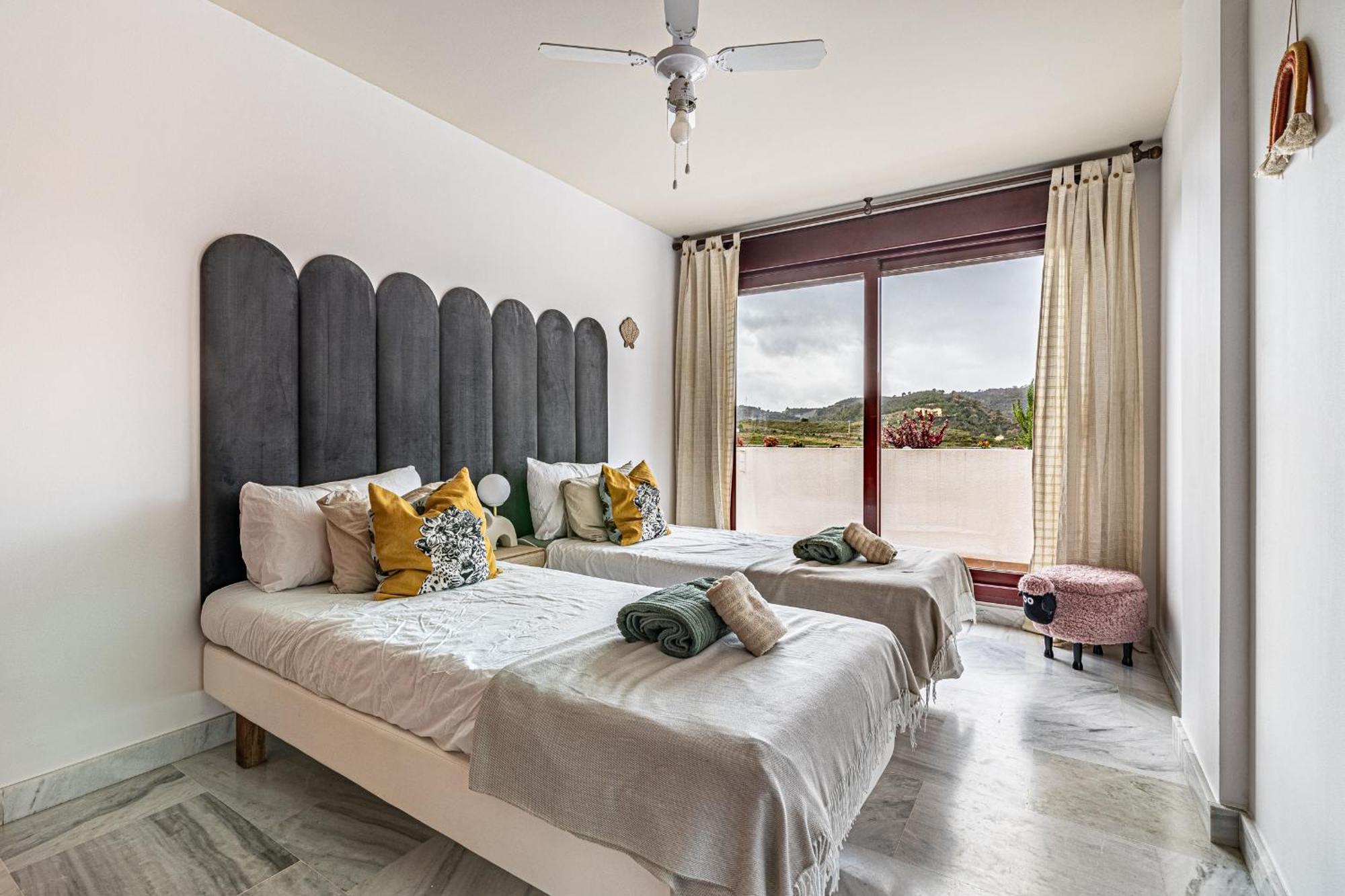 Rentitspain Apartamento Charming Gym, Jacuzzi Y Balcon Estepona Exterior photo